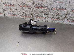 Used Ignition lock + key Fiat Panda (169) 1.1 Fire Price on request offered by Autodemontage M.J. Rutte B.V.
