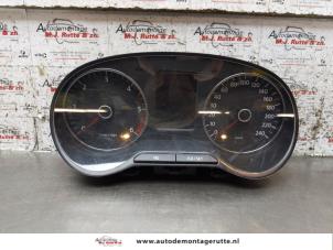 Used Odometer KM Volkswagen Polo V (6R) 1.2 TDI 12V BlueMotion Price on request offered by Autodemontage M.J. Rutte B.V.