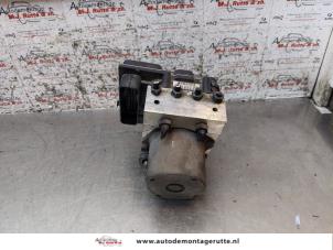 Usagé Pompe ABS Audi A4 (B7) 1.6 Prix sur demande proposé par Autodemontage M.J. Rutte B.V.