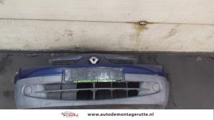 Used Front bumper Renault Modus/Grand Modus (JP) 1.2 16V Price on request offered by Autodemontage M.J. Rutte B.V.