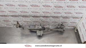 Usagé Moteur + mécanique essuie-glace Volkswagen Polo IV (9N1/2/3) 1.2 Prix sur demande proposé par Autodemontage M.J. Rutte B.V.
