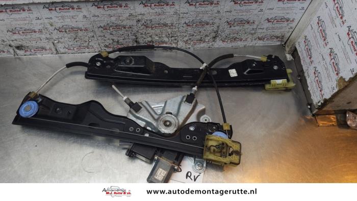 Window mechanism 4-door, front right Opel Astra J Sports Tourer 1.4 ...