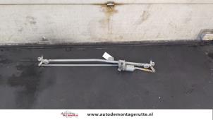 Gebrauchte Scheibenwischermotor + Mechanik Opel Zafira (M75) 1.6 16V Preis auf Anfrage angeboten von Autodemontage M.J. Rutte B.V.