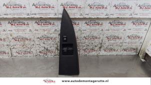 Used Multi-functional window switch Nissan Note (E11) 1.6 16V Price on request offered by Autodemontage M.J. Rutte B.V.