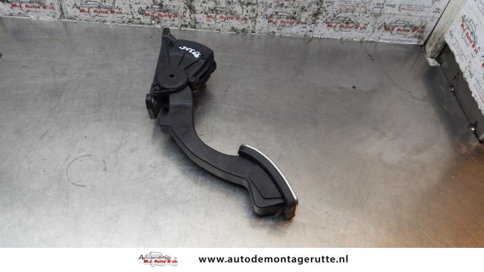 Accelerator pedal from a Ford Focus 2 1.6 16V 2010
