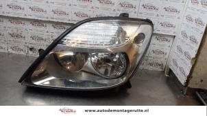 Used Headlight, left Renault Scénic I (JA) 1.6 16V Price on request offered by Autodemontage M.J. Rutte B.V.