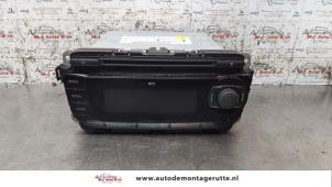 Usados Radio Seat Ibiza ST (6J8) 1.2 TDI Ecomotive Precio de solicitud ofrecido por Autodemontage M.J. Rutte B.V.