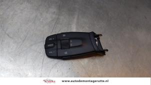 Usados Mando de radio volante Seat Ibiza ST (6J8) 1.2 TDI Ecomotive Precio de solicitud ofrecido por Autodemontage M.J. Rutte B.V.