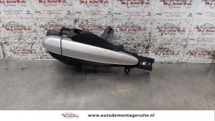 Used Front door handle 4-door, right BMW 3 serie (E90) 318i 16V Price on request offered by Autodemontage M.J. Rutte B.V.
