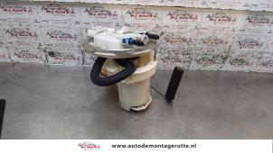 Used Electric fuel pump Opel Vectra C GTS 2.2 DIG 16V Price on request offered by Autodemontage M.J. Rutte B.V.