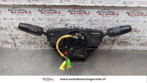 Usagé Commodo d'essuie glace Opel Corsa D 1.2 16V Prix sur demande proposé par Autodemontage M.J. Rutte B.V.