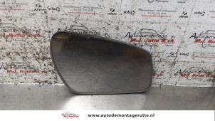 Used Mirror glass, right Ford Focus C-Max 1.6 16V Ti-VCT Price on request offered by Autodemontage M.J. Rutte B.V.