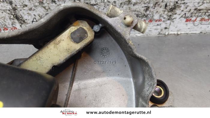 Silnik wycieraczek przednich z Audi A2 (8Z0) 1.4 TDI 2001