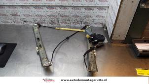 Used Window mechanism 2-door, front left BMW 3 serie (E46/4) 316i Price on request offered by Autodemontage M.J. Rutte B.V.