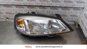 Used Headlight, right Opel Astra G (F08/48) 2.0 16V Price € 35,00 Margin scheme offered by Autodemontage M.J. Rutte B.V.
