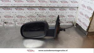 Gebrauchte Außenspiegel links Opel Corsa C (F08/68) 1.2 16V Preis auf Anfrage angeboten von Autodemontage M.J. Rutte B.V.