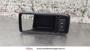 Gebrauchte Elektrisches Fenster Schalter Ford Focus 2 1.6 16V Preis auf Anfrage angeboten von Autodemontage M.J. Rutte B.V.