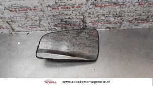 Gebrauchte Spiegelglas links Opel Zafira (M75) 1.9 CDTI 16V Preis auf Anfrage angeboten von Autodemontage M.J. Rutte B.V.