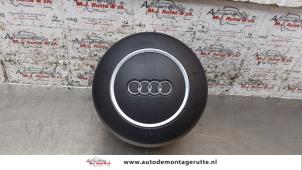 Usados Airbag izquierda (volante) Audi A8 (D3) 4.2 V8 40V Quattro Precio € 65,00 Norma de margen ofrecido por Autodemontage M.J. Rutte B.V.