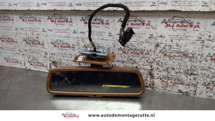 Begagnade Backspegel Audi A8 (D3) 4.2 V8 40V Quattro Pris € 65,00 Marginaltabell erbjuds av Autodemontage M.J. Rutte B.V.