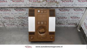Used Interior lighting, front Audi A8 (D3) 4.2 V8 40V Quattro Price € 50,00 Margin scheme offered by Autodemontage M.J. Rutte B.V.