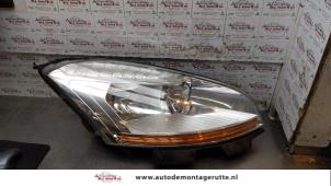 Used Headlight, right Citroen C4 Grand Picasso (UA) 1.6 16V VTi Price on request offered by Autodemontage M.J. Rutte B.V.