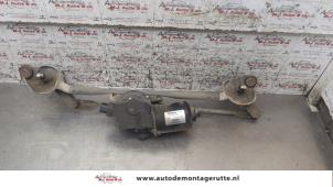 Used Wiper motor + mechanism Toyota Corolla Verso (R10/11) 1.8 16V VVT-i Price on request offered by Autodemontage M.J. Rutte B.V.