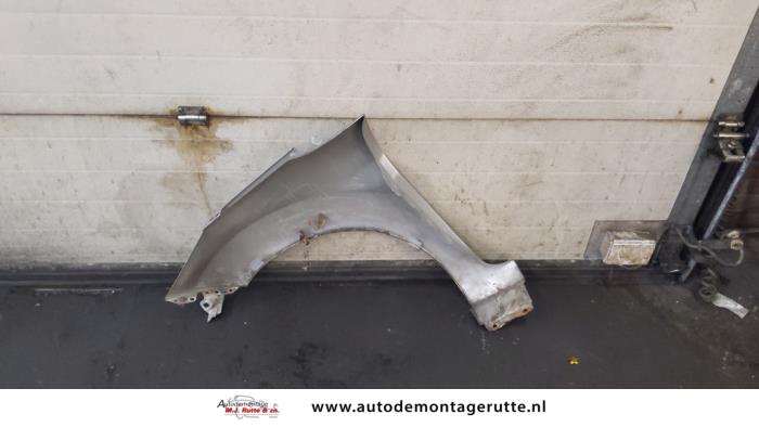 Front wing, right from a Ford Fiesta 6 (JA8) 1.25 16V 2010