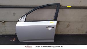 Usagé Porte avant gauche Kia Cee'd Sporty Wagon (EDF) 1.4 16V Prix sur demande proposé par Autodemontage M.J. Rutte B.V.