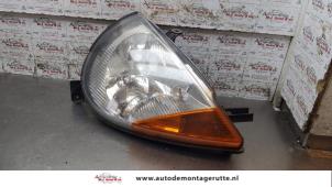 Used Headlight, right Ford Ka I 1.3i Price on request offered by Autodemontage M.J. Rutte B.V.