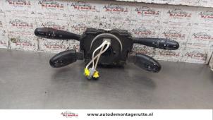 Used Steering column stalk Citroen C8 (EA/EB) 2.2 16V Price on request offered by Autodemontage M.J. Rutte B.V.