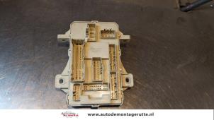 Usados Caja de fusibles Kia Cee'd Sporty Wagon (EDF) 1.4 16V Precio de solicitud ofrecido por Autodemontage M.J. Rutte B.V.
