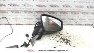 Used Wing mirror, right Volkswagen Tiguan (AD1) 1.4 TSI 16V 4Motion Price on request offered by Autodemontage M.J. Rutte B.V.