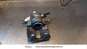 Used Front brake calliper, left Mercedes B (W245,242) 2.0 B-200 16V Price on request offered by Autodemontage M.J. Rutte B.V.