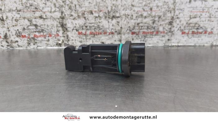 Begagnade Luftflödesmätare Nissan Almera (N16) 1.8 16V Pris på förfrågan erbjuds av Autodemontage M.J. Rutte B.V.