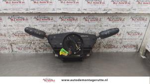 Usagé Commodo d'essuie glace Opel Corsa D 1.2 16V Prix sur demande proposé par Autodemontage M.J. Rutte B.V.