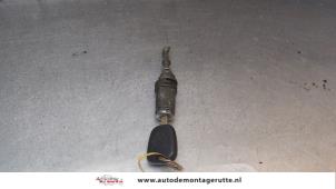 Used Door lock cylinder, left Citroen C2 (JM) 1.1 Price on request offered by Autodemontage M.J. Rutte B.V.