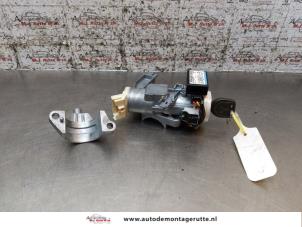 Used Ignition lock + key Mitsubishi Grandis (NA) 2.4 16V MIVEC Price on request offered by Autodemontage M.J. Rutte B.V.