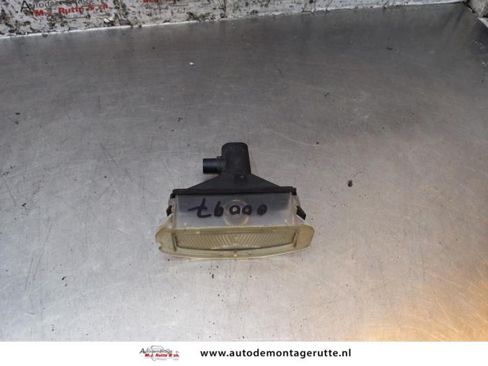 Eclairage immatriculation d'un Opel Corsa C (F08/68) 1.2 16V 2003