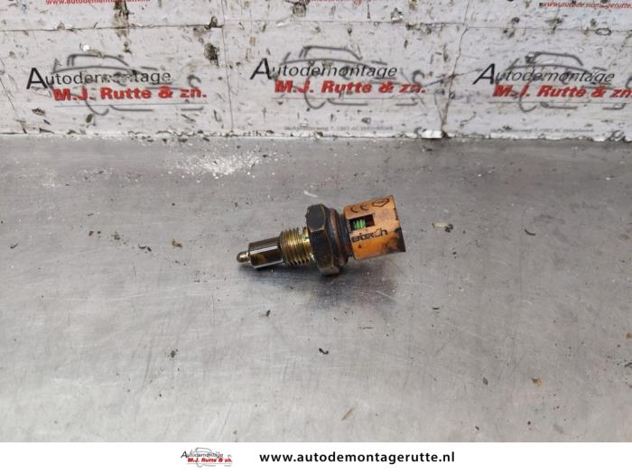 Reversing light switch from a Renault Twingo (C06) 1.2 16V 2003