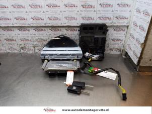 Used Ignition lock + computer Peugeot 1007 (KM) 1.6 GTI,Gentry 16V Price on request offered by Autodemontage M.J. Rutte B.V.