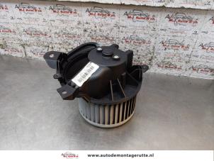 Usagé Moteur de ventilation chauffage Opel Corsa D 1.2 16V Prix sur demande proposé par Autodemontage M.J. Rutte B.V.