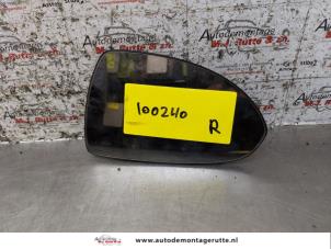Usagé Glace rétroviseur droit Opel Corsa D 1.2 16V Prix sur demande proposé par Autodemontage M.J. Rutte B.V.