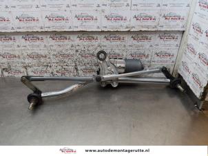 Used Wiper motor + mechanism BMW 3 serie Compact (E46/5) 316ti 16V Price on request offered by Autodemontage M.J. Rutte B.V.