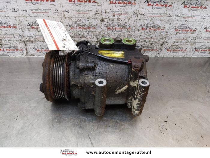 Gebrauchte Klimapumpe Ford Mondeo II Wagon 2.0i 16V E2/96 EEC Preis auf Anfrage angeboten von Autodemontage M.J. Rutte B.V.