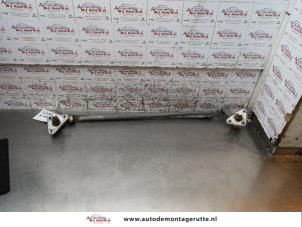 Used Wiper mechanism Subaru Forester (SF) 2.0 16V X Price on request offered by Autodemontage M.J. Rutte B.V.