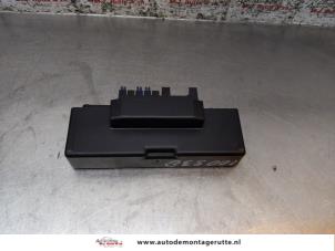 Used Fuse box Mercedes SLK (R170) 2.0 200 16V Price on request offered by Autodemontage M.J. Rutte B.V.