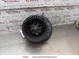 Used Heating and ventilation fan motor BMW 3 serie Touring (E91) 318i 16V Price on request offered by Autodemontage M.J. Rutte B.V.