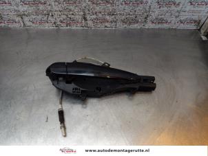 Used Front door handle 4-door, right BMW 3 serie Touring (E91) 318i 16V Price on request offered by Autodemontage M.J. Rutte B.V.