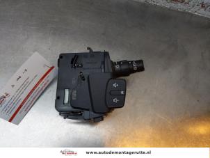 Used Wiper switch Renault Clio III (BR/CR) 1.6 16V Price on request offered by Autodemontage M.J. Rutte B.V.